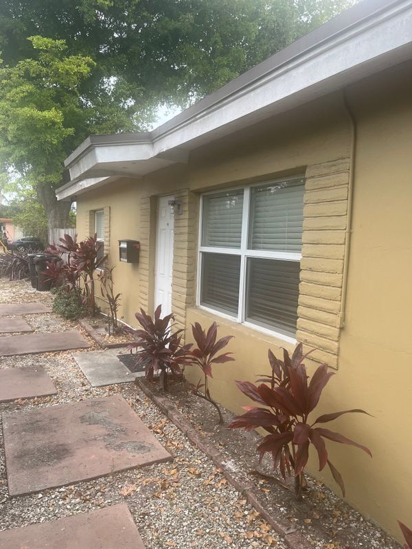 Foto principal - 600 NW 16th St