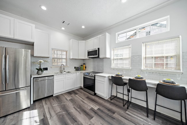 Foto del edificio - 2720 Briley St