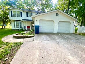 Building Photo - 23609 N 1800 E Rd