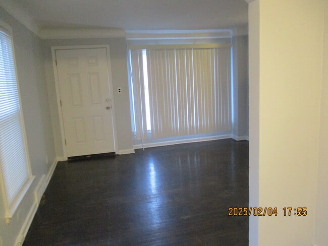 Building Photo - 20100 Schaefer Hwy