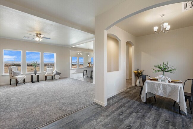 Foto del edificio - 1586 Bowen Dr