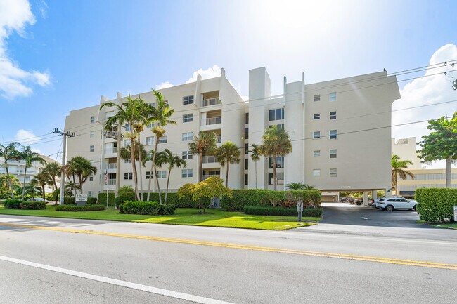 Building Photo - 3520 S Ocean Blvd