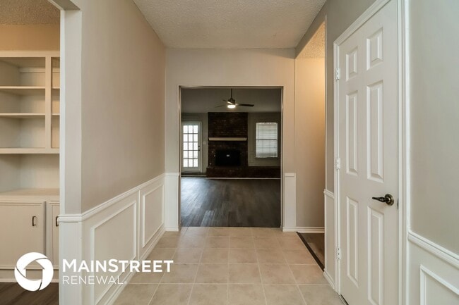 Foto del edificio - 5709 Trail Crest Dr