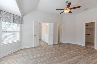 Building Photo - 9840 Sweet Flag Ct