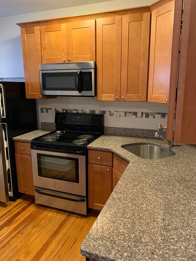 Building Photo - 1106 Franklin St