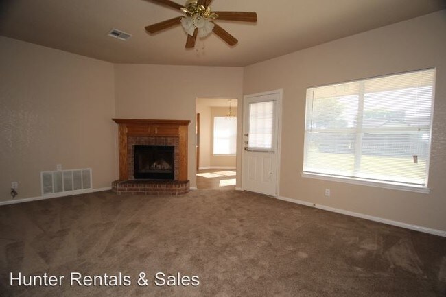 Building Photo - 3 br, 2 bath House - 1808 Cedarview