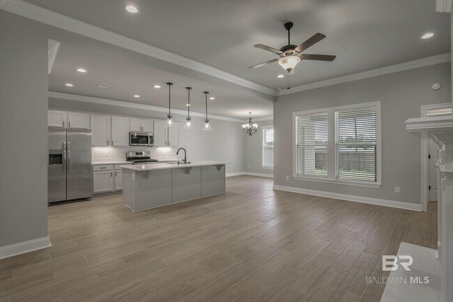 Building Photo - 1562 Fenton Cir