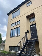 Building Photo - 1825 W 115th St