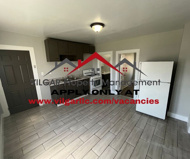 Building Photo - 3732 Deodar St