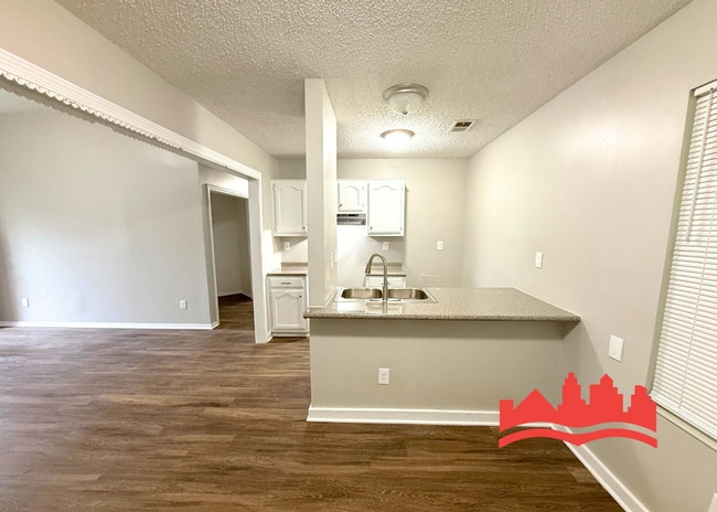 Building Photo - Fully Renovated 3BR/2BA Home – Move-In Ready!