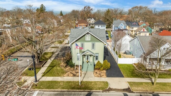 Foto del edificio - 720 Main St