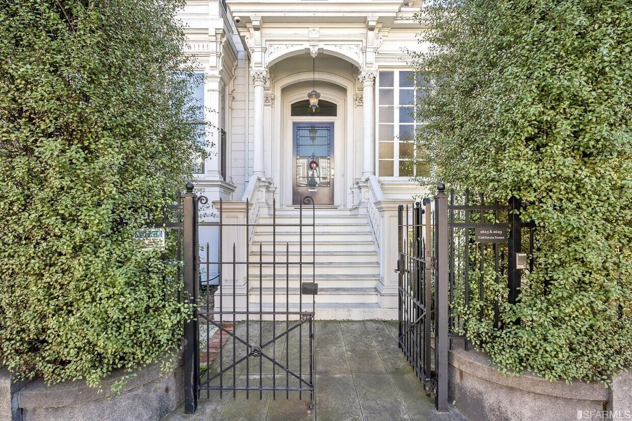 Primary Photo - 2619 California St