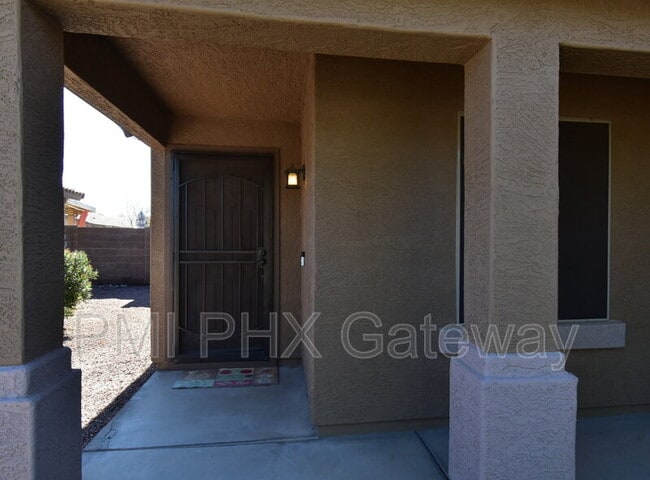 Building Photo - 275 W Santa Gertrudis Trail