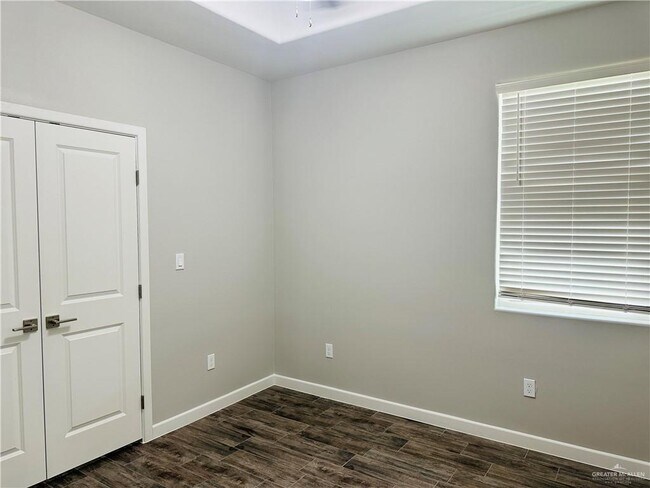 Foto del edificio - 10 Sugar Gdn Dr