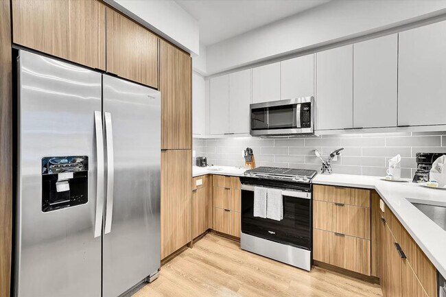 Building Photo - 593 Camino De La Reina