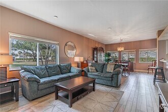 Building Photo - 13201 Oakmont Dr