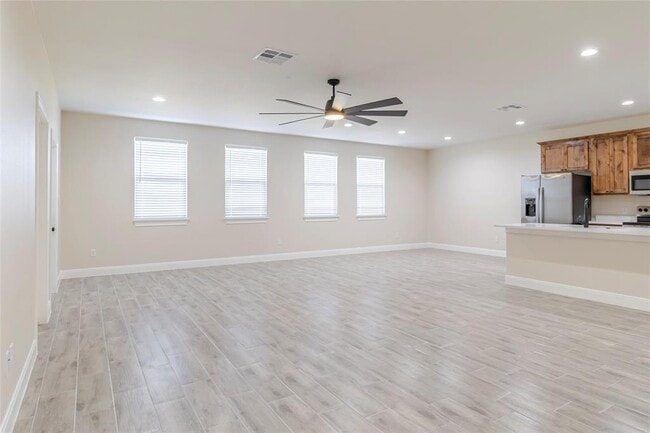 Building Photo - 303 Bob's Trail