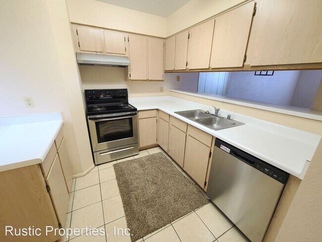 Building Photo - 2 br, 2 bath House - 2056 Mesquite #303