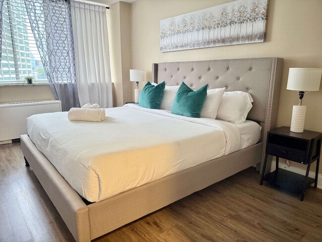 Building Photo - 215 Piedmont Ave NE