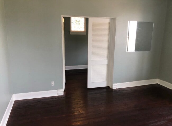 Building Photo - 1525 Fairview Pl