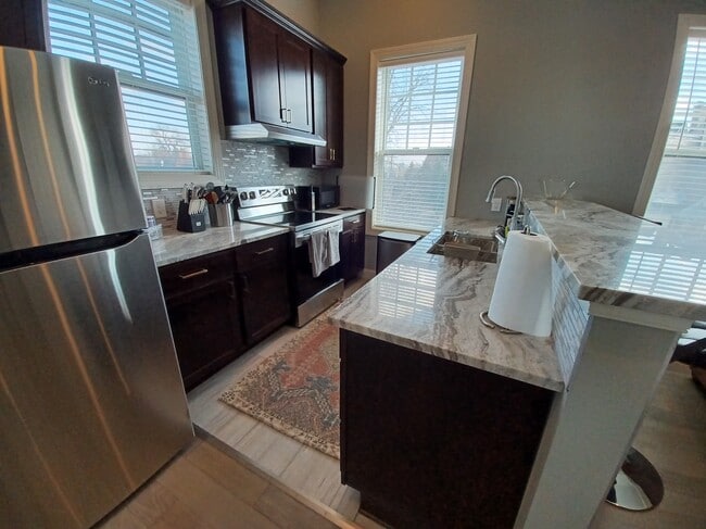 Building Photo - 1786 W Willis St