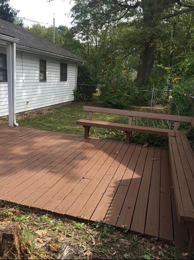 Foto del edificio - 3008 Betty Ln