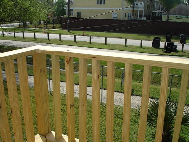 Building Photo - 447 W 22nd St