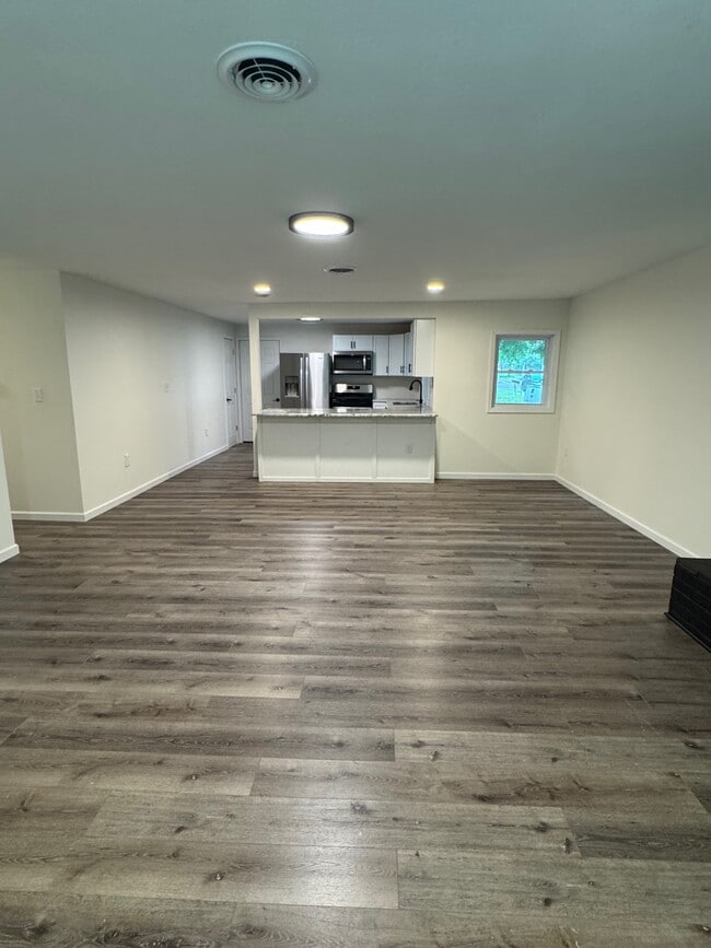 Building Photo - 701 Ravine Park Blvd