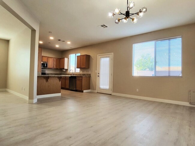Building Photo - 2688 Hollowvale Ln