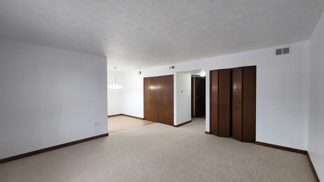 Foto del edificio - 304 Remington Ct