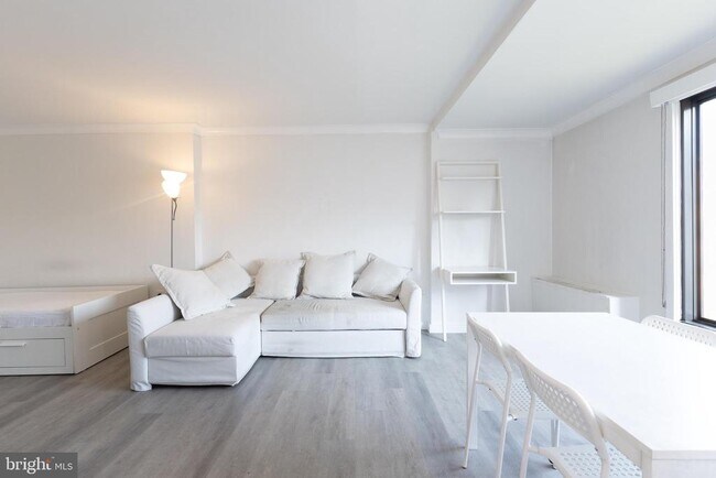 Foto del edificio - 1440 N St NW