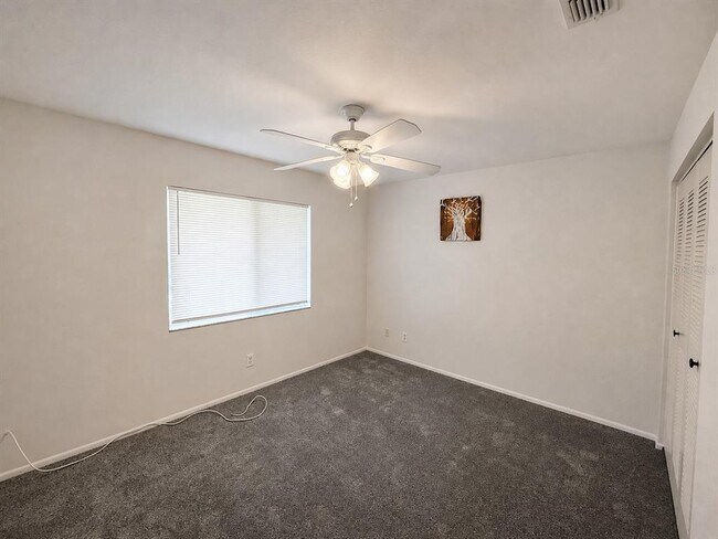 Foto del edificio - 7904 Waterview Way
