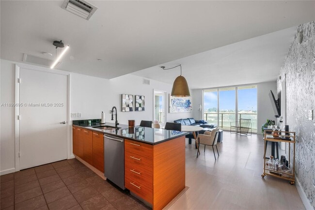 Building Photo - 50 Biscayne Blvd