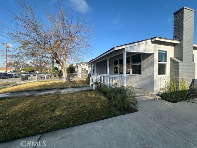 Foto del edificio - 13603 Rexwood Ave