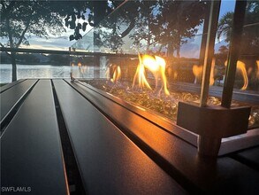 Building Photo - 14672 Edgewater Cir