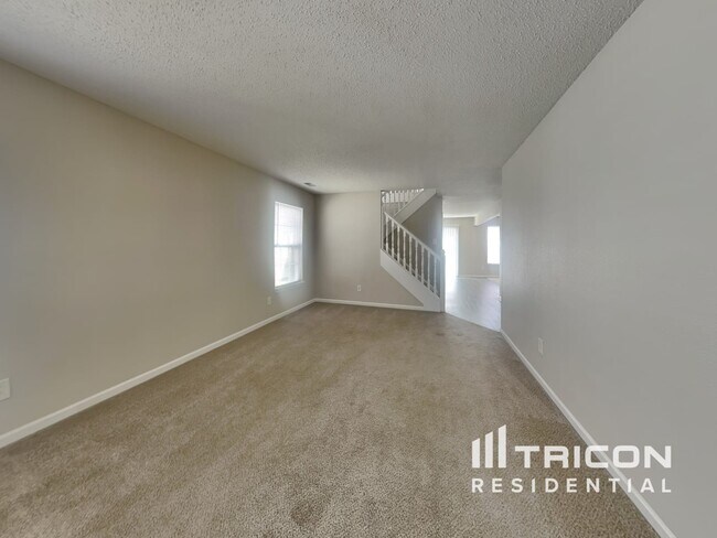 Foto del edificio - 7237 Kimble Dr