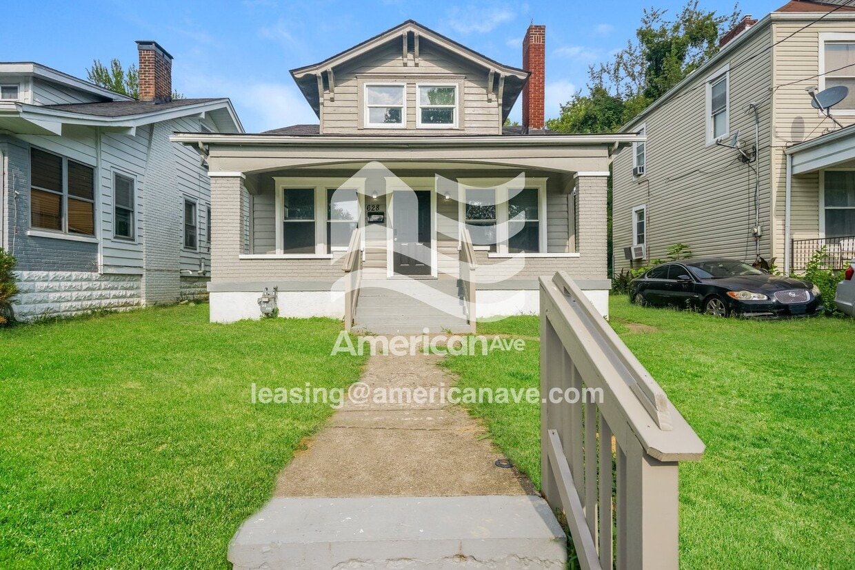 Foto principal - 628 S 40th St