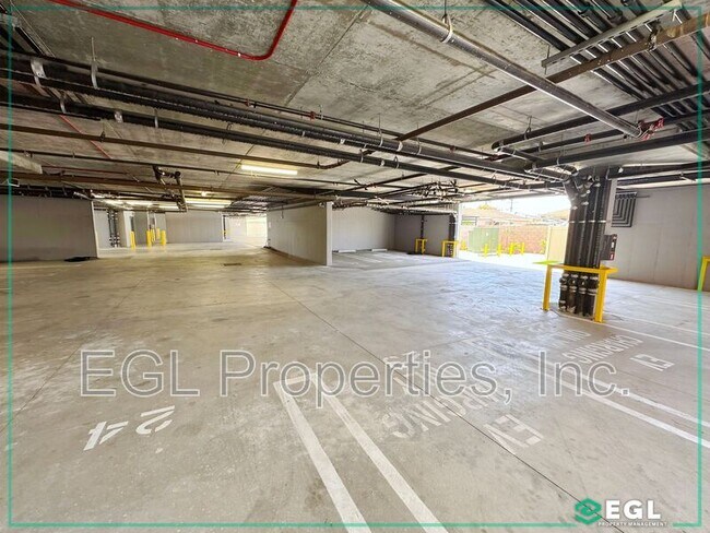 Foto del edificio - 10505 Hawthorne Blvd