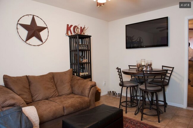 Foto del edificio - 1117 N 11th St