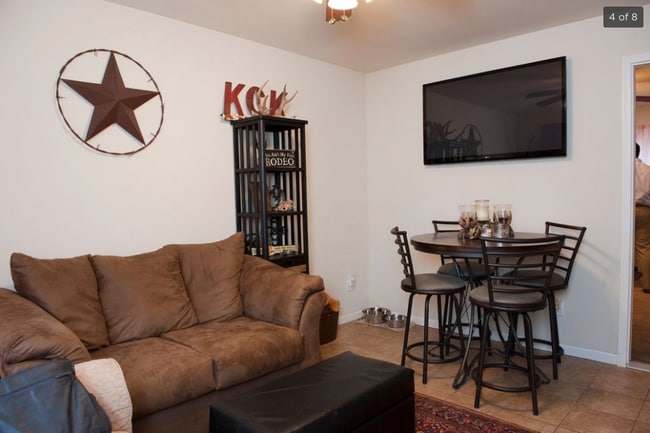 Building Photo - 1117 N 11th St