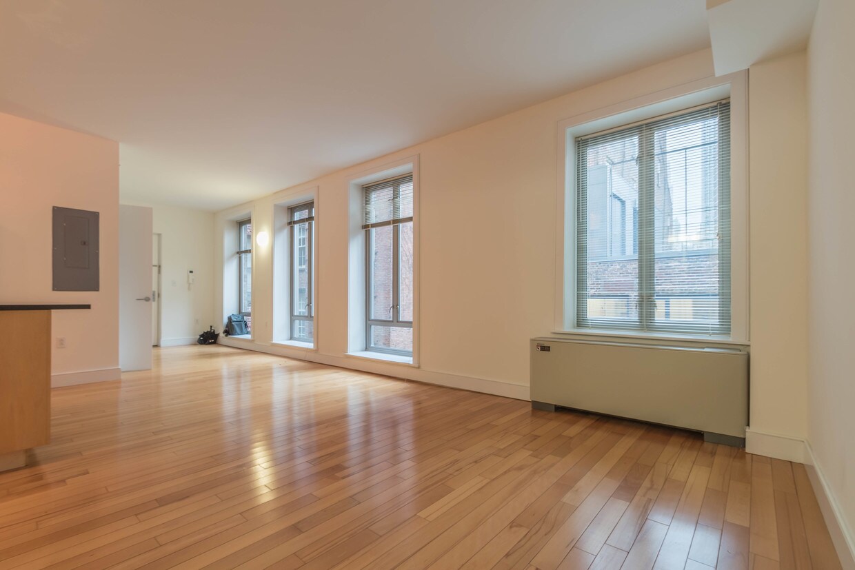 Foto principal - 220 Front St
