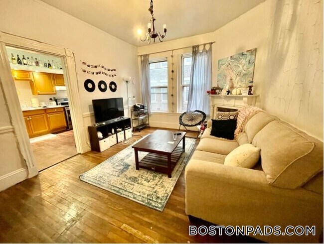 Building Photo - 73 Westland Ave