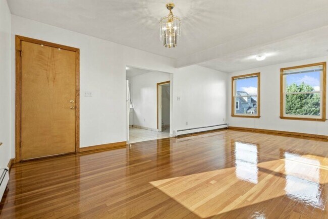 Foto del edificio - 36 Emerson St