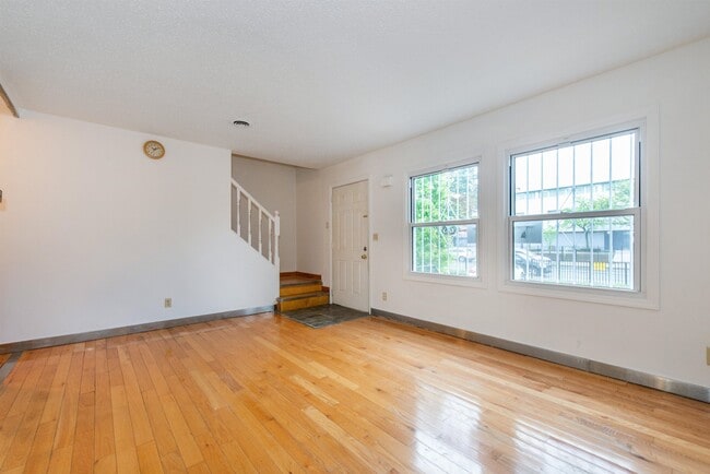 Building Photo - 553 Ocean Ave