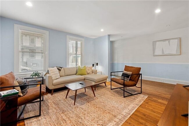 Foto del edificio - 1207 Linden Pl