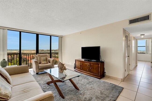 Foto del edificio - 255 Dolphin Point
