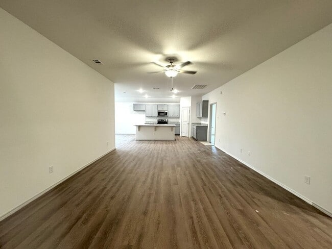 Building Photo - New Beginnings Start With AMRR: 3 BD Suburban Style Neighborhood!