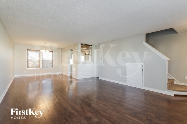 Building Photo - 319 Sunburst Ln