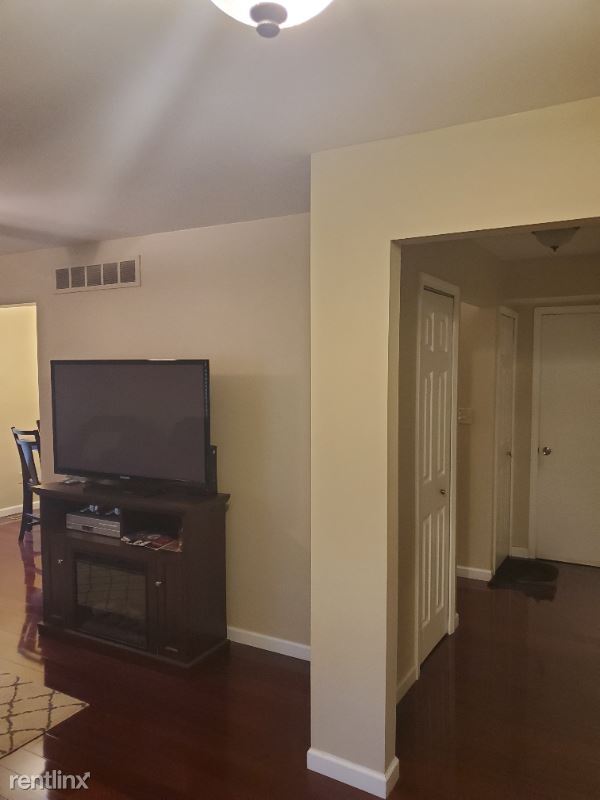 Foto del edificio - 2145 Park Pl Dr