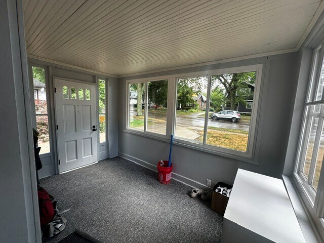 Foto del edificio - 2252 N 71st St